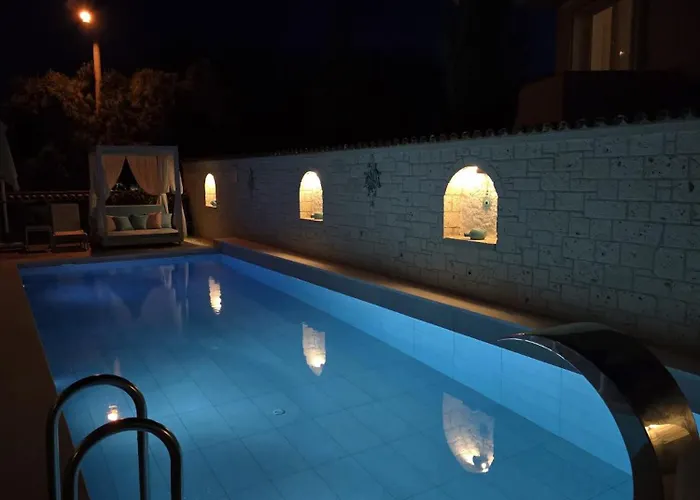 Bahar Butik * Çeşme